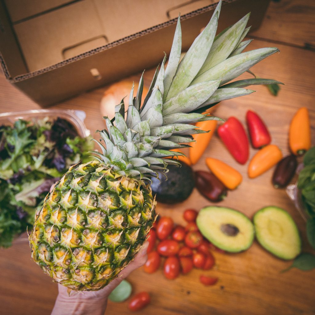 fruit_box_pineapple